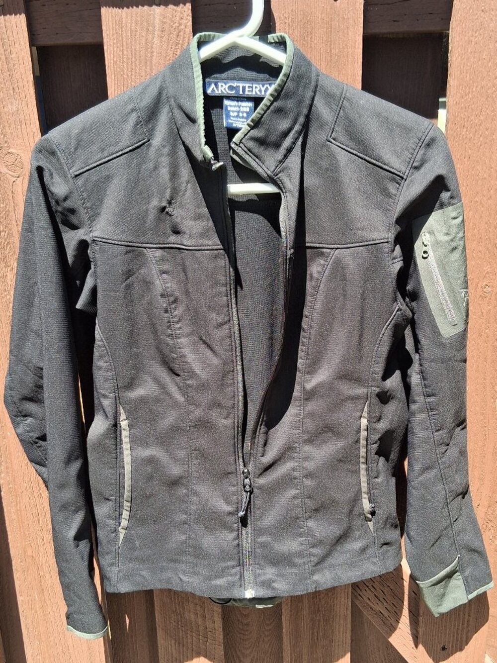 Arc'teryx‎ Jacket Womens  Black  Full Zip Soft Shell Casual Sm 4-6